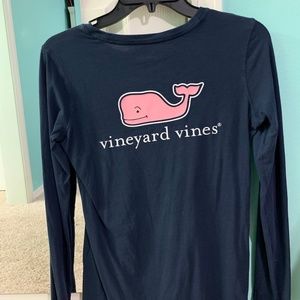 navy blue long sleeve vinyard vines shirt